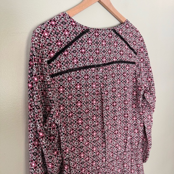 NWT GAP Geometric Pattern Tie Waist Long Sleeve Romper Black Pink White‎ Large - Picture 8 of 9